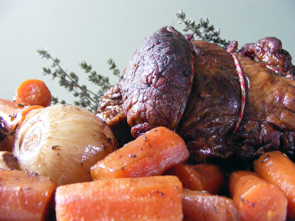 Slow Cooker Rolled Brisket with Red Wine & Thyme Elizabeth's Kitchen