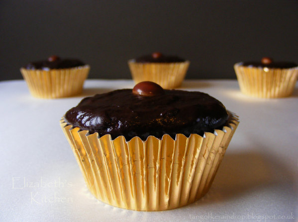 chocolate-cupcakes