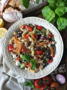 Easy Greek Pasta Salad Recipe