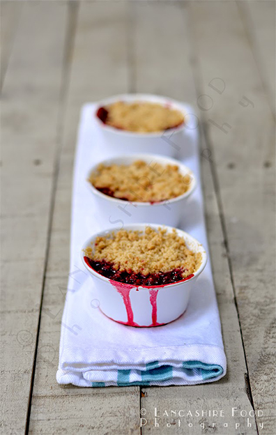 blackberry crumble