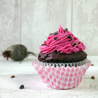 roasted beetroot and raw cacao nib cupcakes