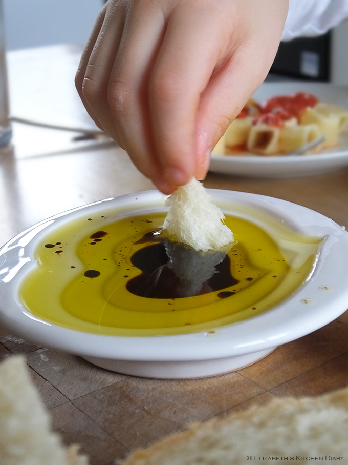 Olive Oil and Balsamic Vinegar Dip