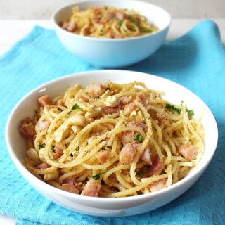 Spaghetti with Bacon & Crispy Breadcrumbs