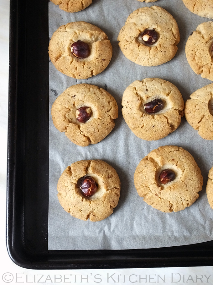 4Ingredient Hazelnut Cookies Elizabeth's Kitchen Diary