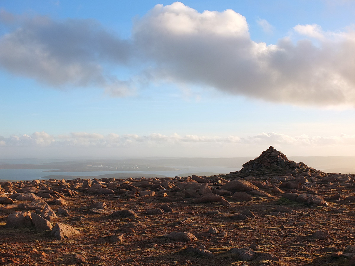 Ronas Hill Neolithic Cairn, Shetland