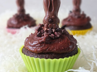 Raw Cacao Cupcakes - A slightly more healthy Easter treat