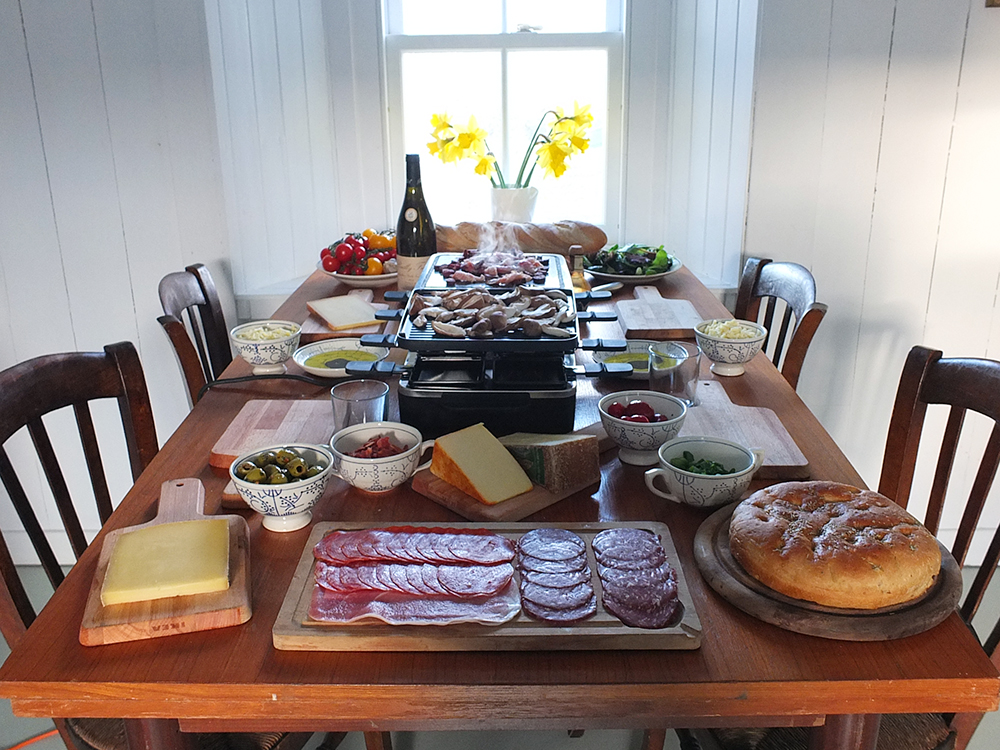 Deconstructed Pizza: A Raclette Party Grill Review - Elizabeth's Kitchen  Diary