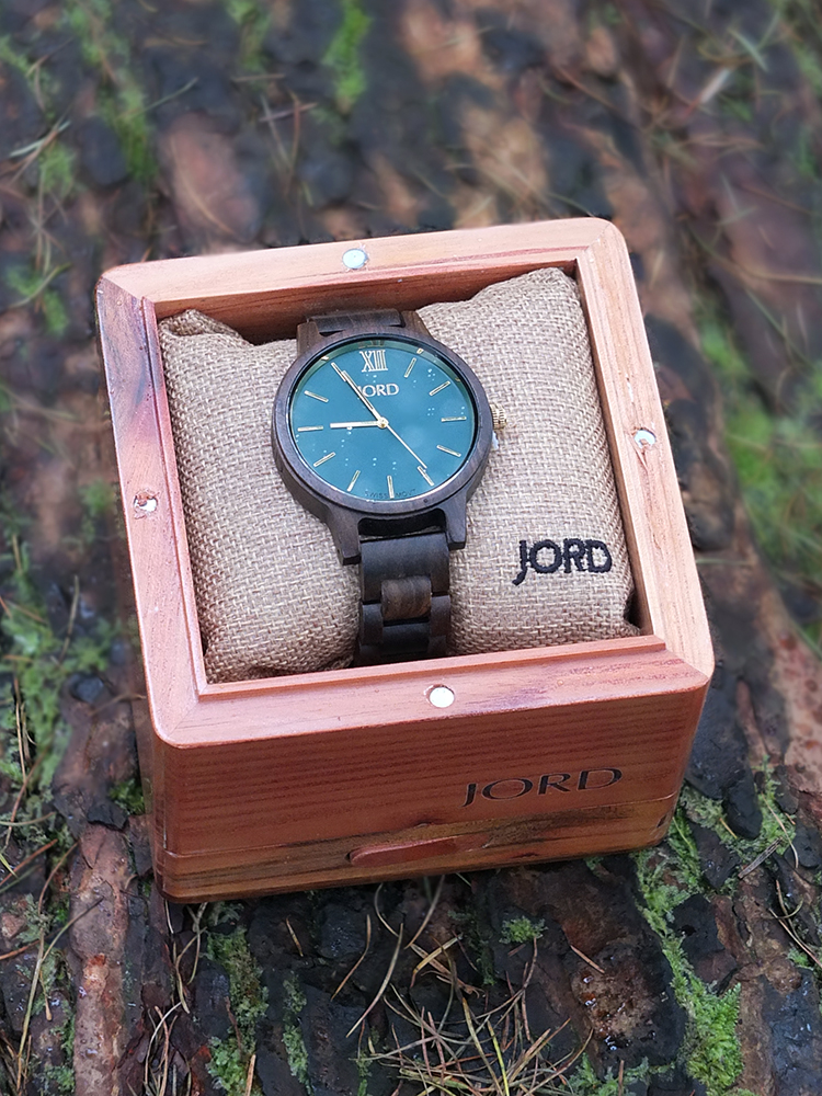 Jord Wood Watch: Frankie - Dark Sandalwood and Emerald
