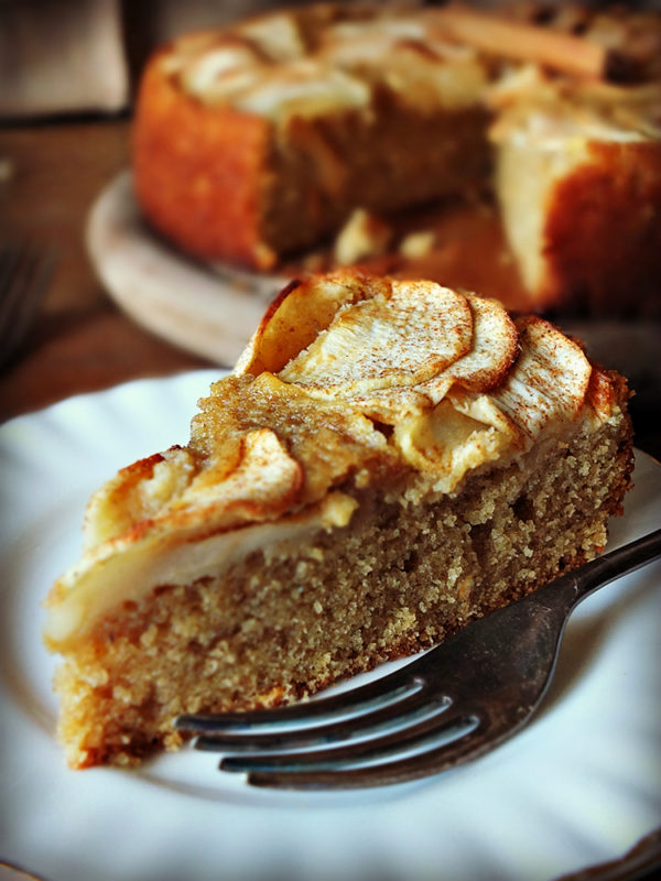 A Delicious Spiced Apple Cake Recipe Elizabeth's Kitchen Diary