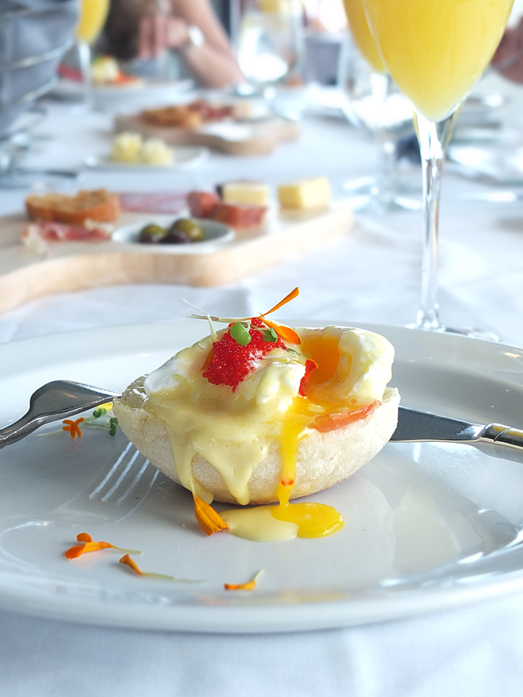 Eggs Benedict with Smoked Salmon Tobiko