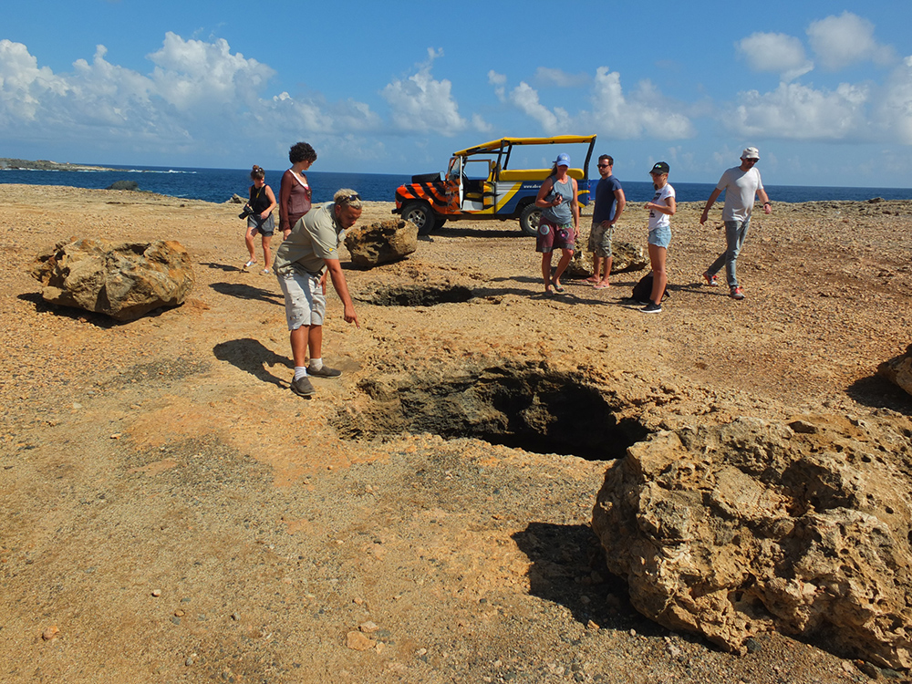 ABC Jeep Tour Aruba sinkholes