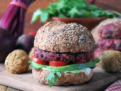 6-Ingredient Vegan Beetroot Falafel Burgers