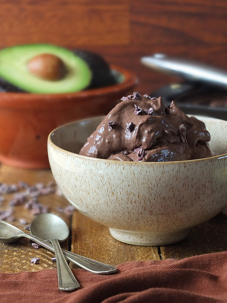 Sugar Free Vegan Chocolate Avocado Ice Cream Elizabeth S Kitchen Diary