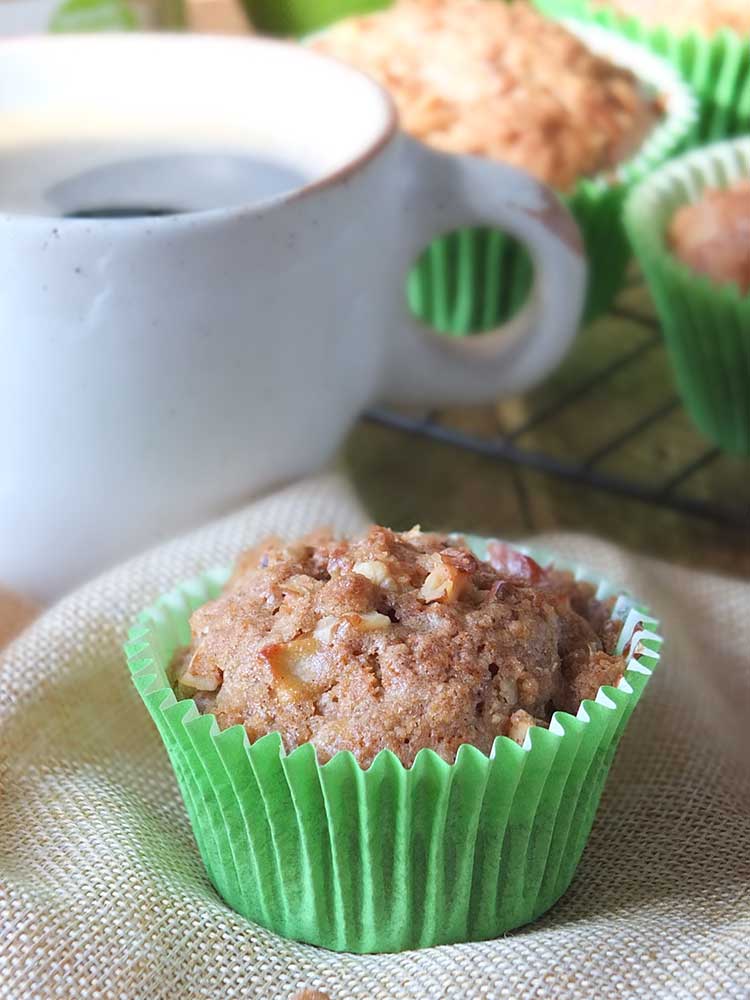 Apple Muffins with Cinnamon-Walnut Streusel Topping