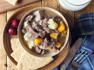 Scottish stovies are the ultimate in Scottish comfort food. Made with the leftovers from Sunday night's roast dinner, it's a super easy Monday meal to make. Serve with oatcakes and sliced beetroot for a true taste of Scotland. #Scottishfood #lamb #stovies