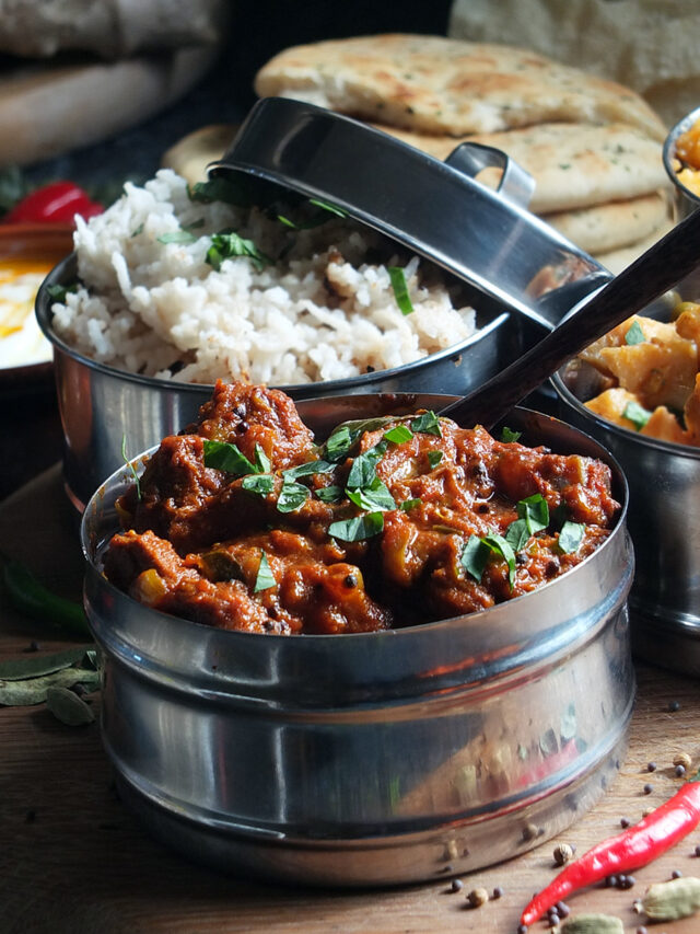 Easy Lamb Curry Recipe - Elizabeth's Kitchen Diary