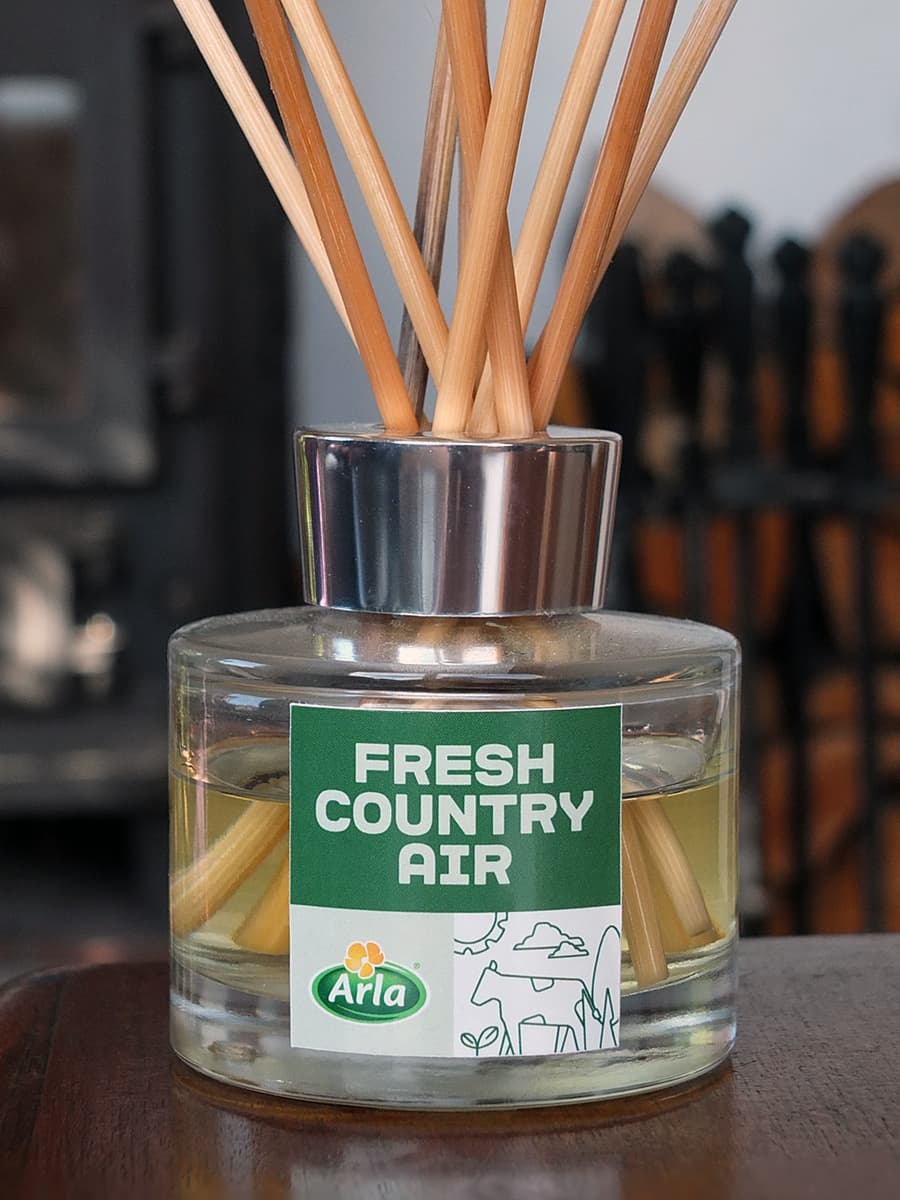 image of the limited edition room fragrance by Arla 