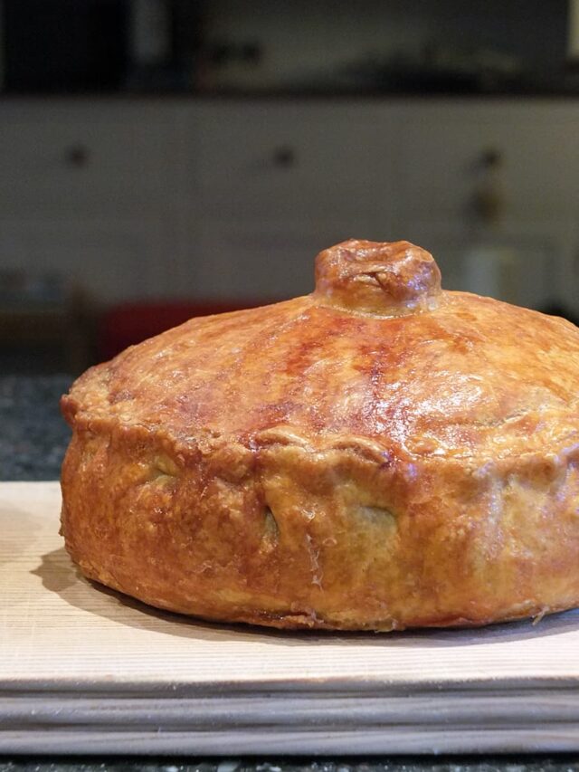 Traditional British Hand-Raised Pork Pie Recipe - Elizabeth's Kitchen Diary