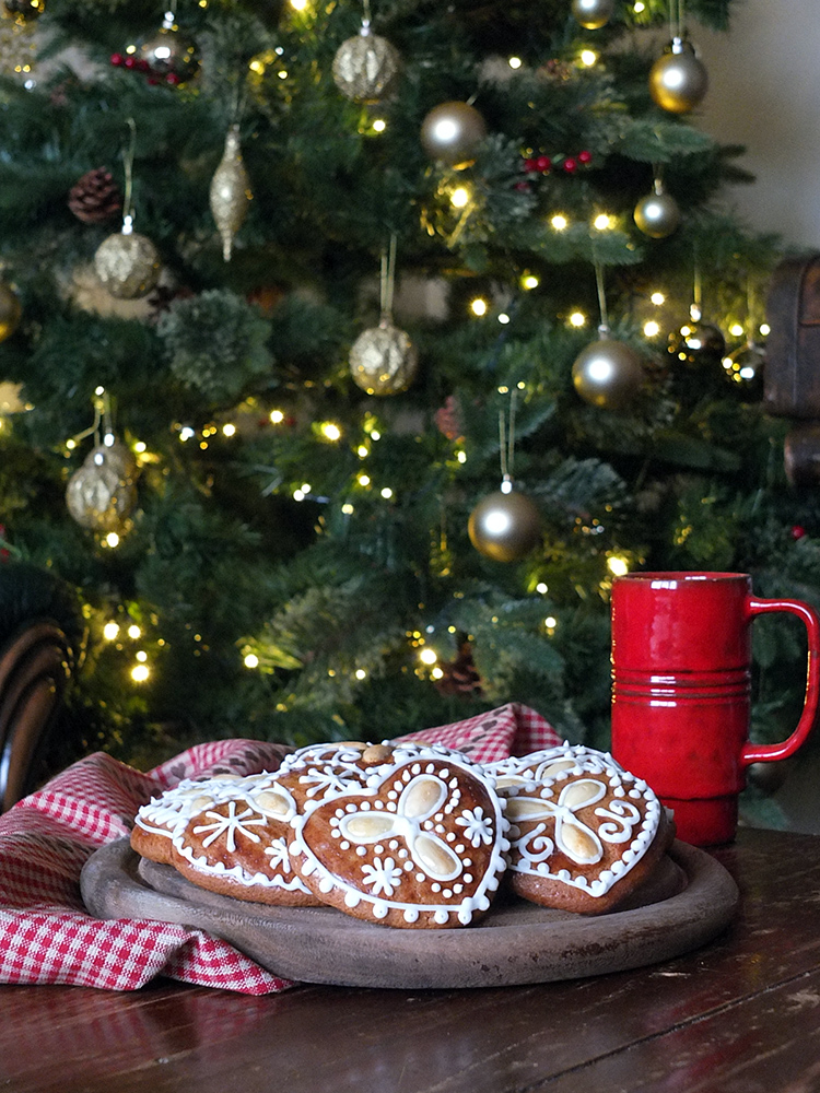 Medovniky A Slovak Spiced Honey Cookie Recipe Elizabeth S Kitchen Diary