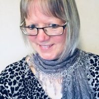 Anne Macdonald (@artofordinary)