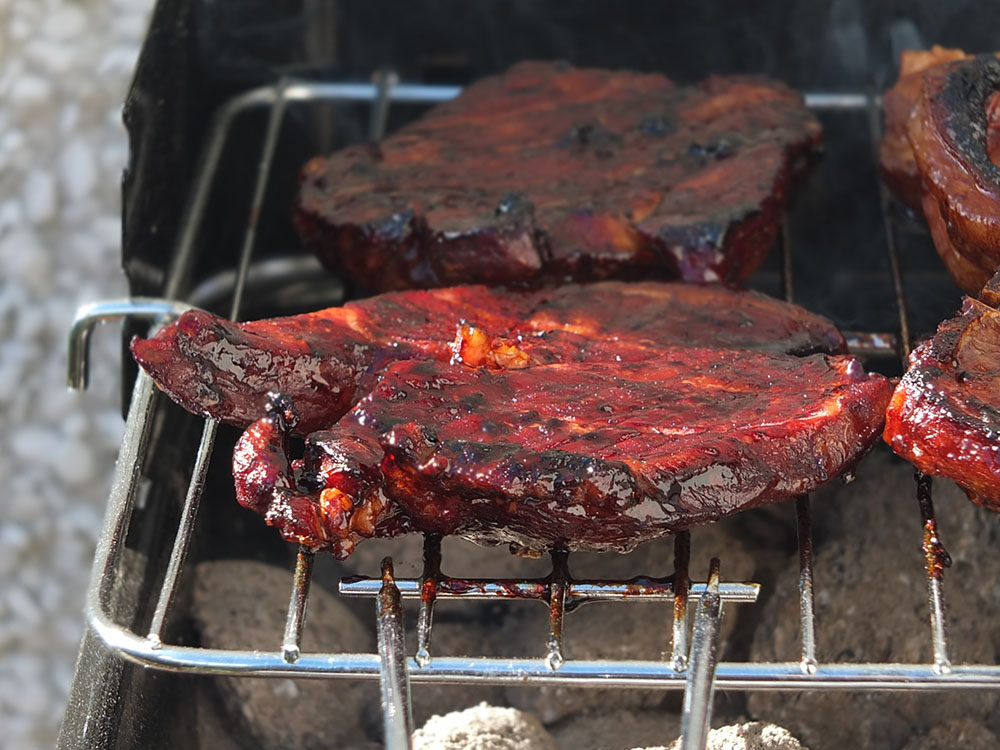 Tips for grilling or barbecuing lamb leg steaks. #lamb #bbqlamb 